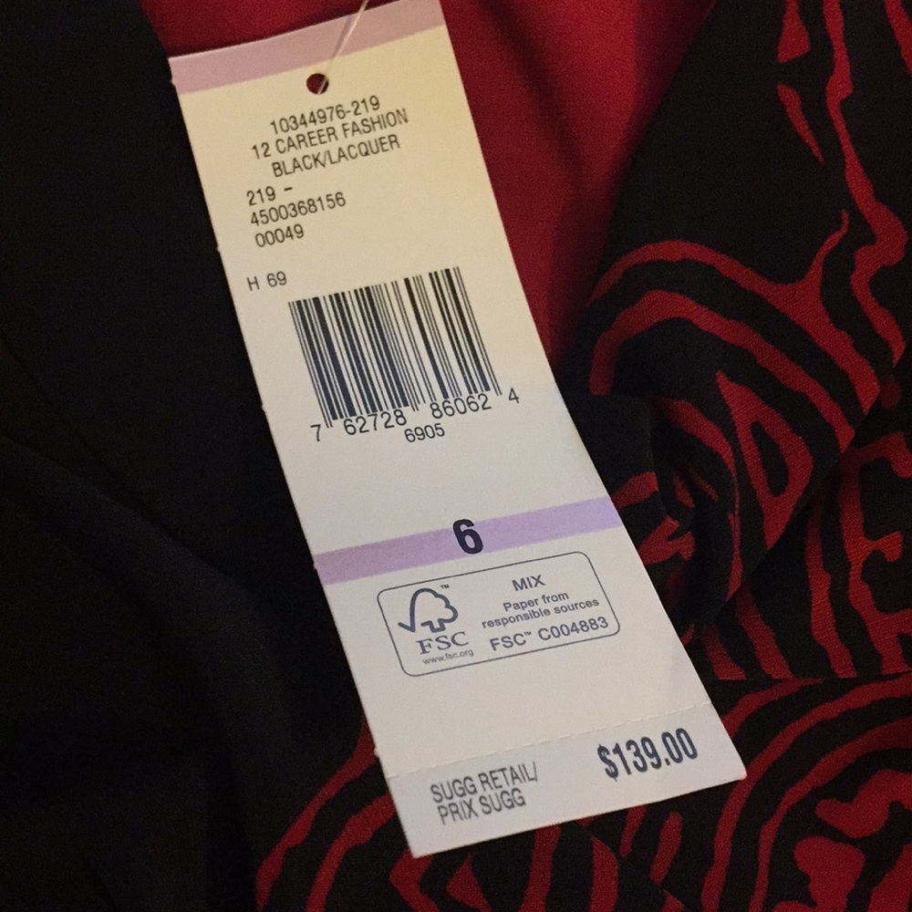SOLD! NWT Jones New York Red & Black Dress - Picture 7 of 8